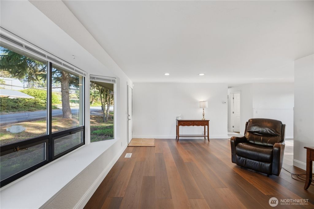 Photo of 2428 Loerland Lane, Oak Harbor, WA 98277 (MLS # 2477371)