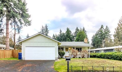 Photo of 2709 SW 332nd Place, Federal Way, WA 98023 (MLS # 2487926)