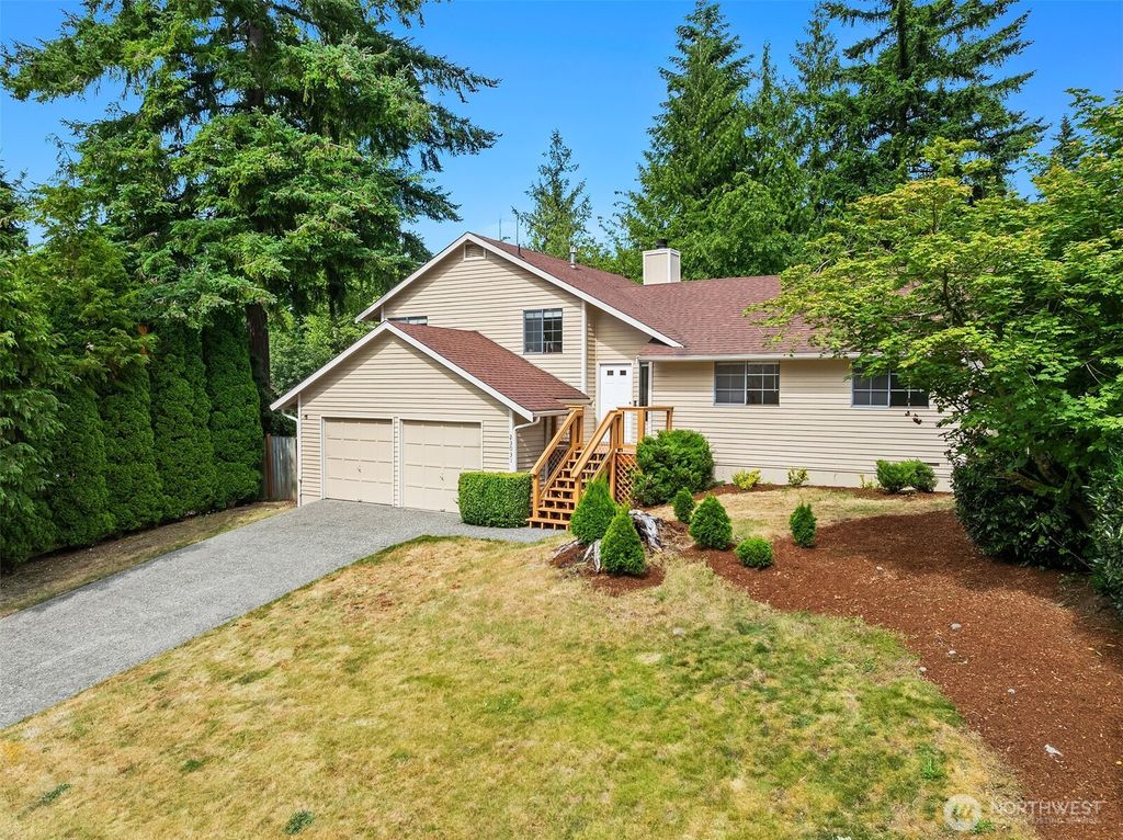 Photo of 23031 20th Avenue SE, Bothell, WA 98021 (MLS # 2407673)