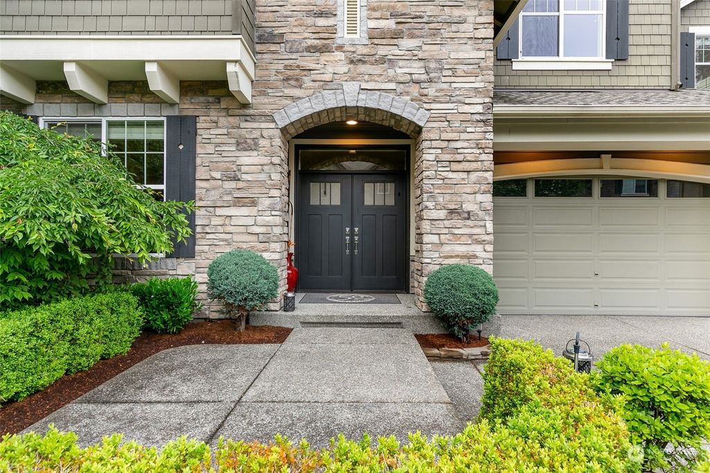 Photo of 21704 SE 3rd Place, Sammamish, WA 98074 (MLS # 2244532)