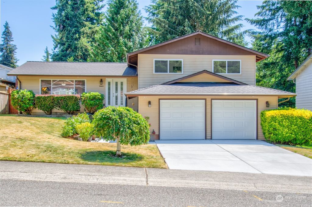 Photo of 16421 NE 107th PL Pl, Redmond, WA 98052 (MLS # 2264326)