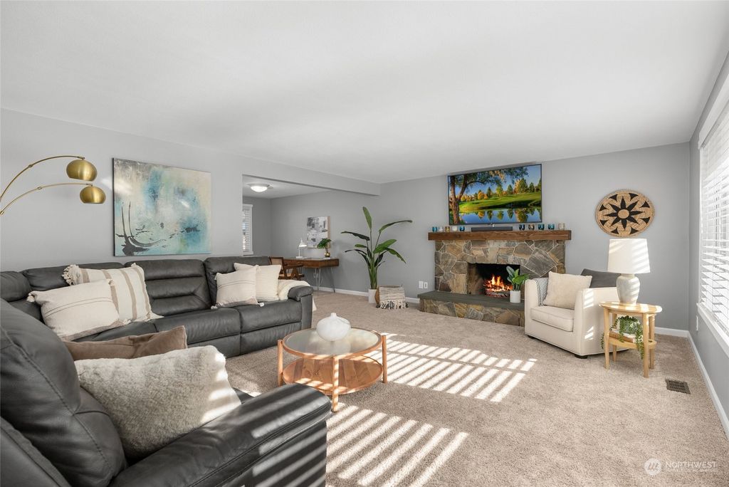 Photo of 11620 NE 150th Place, Kirkland, WA 98034 (MLS # 2034491)