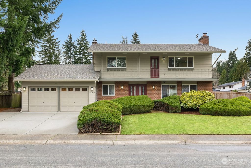 Photo of 11620 NE 150th Place, Kirkland, WA 98034 (MLS # 2034491)