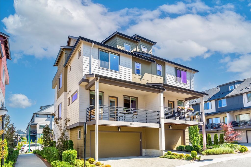 Photo of 585 NE Ellis Drive, Issaquah, WA 98029 (MLS # 2141673)