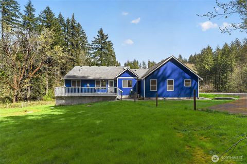 Photo of 20449 Michigan Hill Road SW, Rochester, WA 98579 (MLS # 2508079)