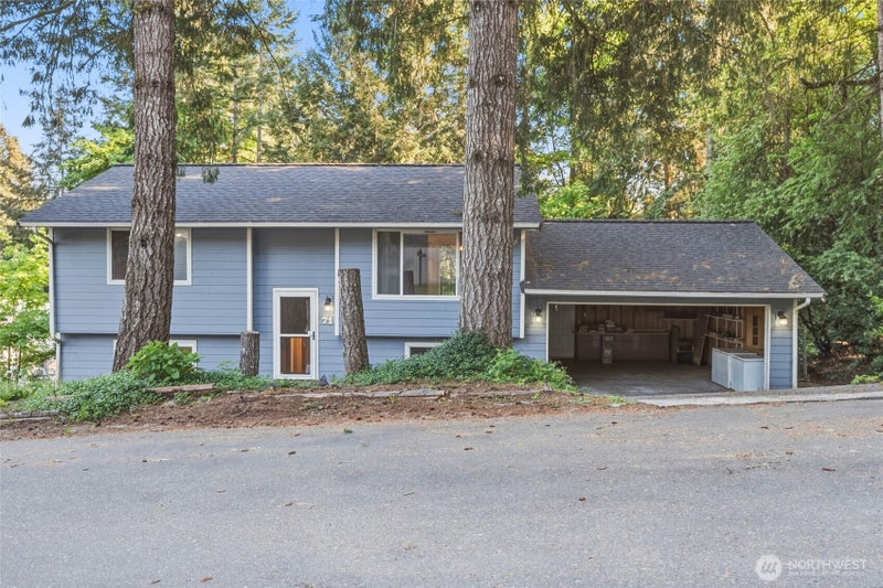 71 NE LORRAIN Court