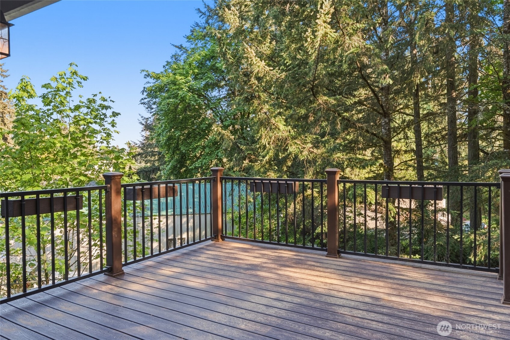 71 NE LORRAIN Court