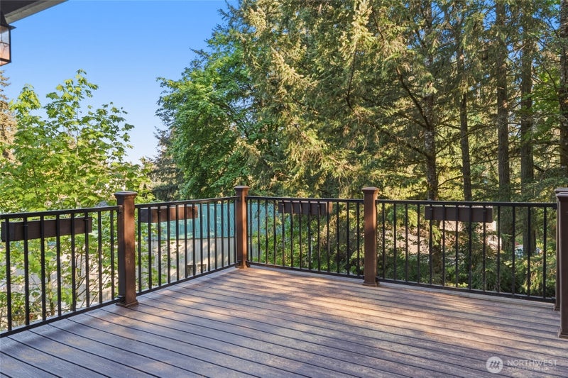 71 NE LORRAIN Court