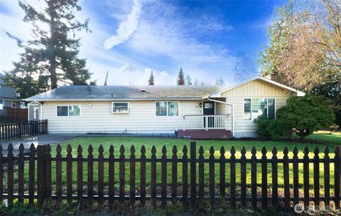 Photo of 103 91st Avenue SE, Lake Stevens, WA 98258 (MLS # 2470390)