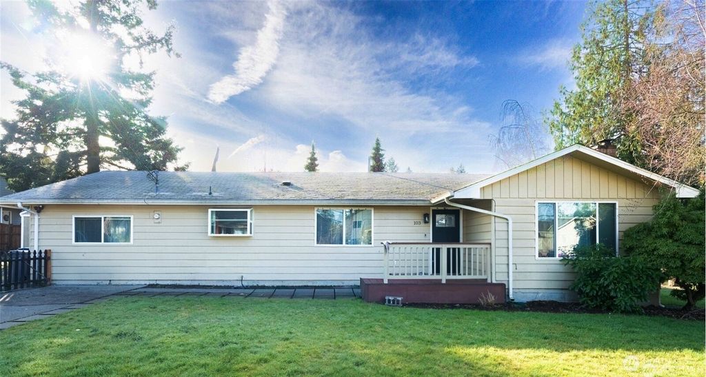 Photo of 103 91st Avenue SE, Lake Stevens, WA 98258 (MLS # 2470390)