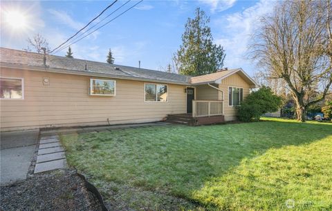 Photo of 103 91st Avenue SE, Lake Stevens, WA 98258 (MLS # 2470390)