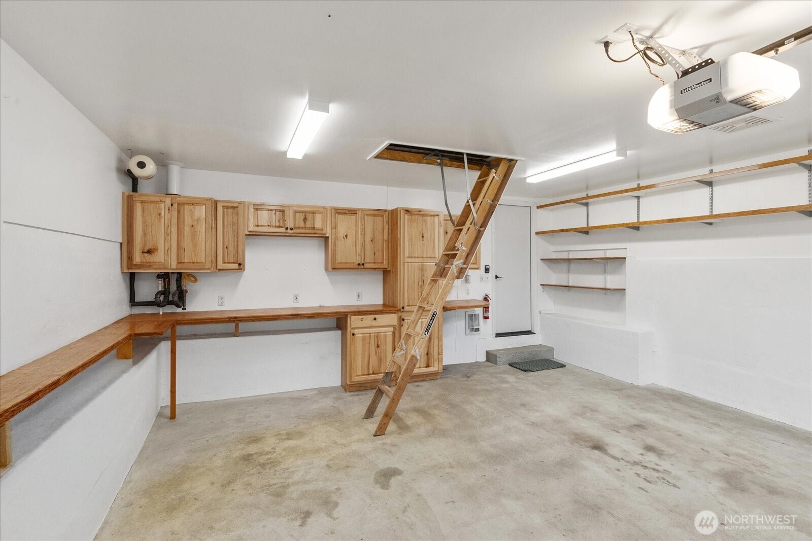 Bellevue, Washington, 98008, United States, 3 Bedrooms Bedrooms, ,2 BathroomsBathrooms,Residential,Active,2037545