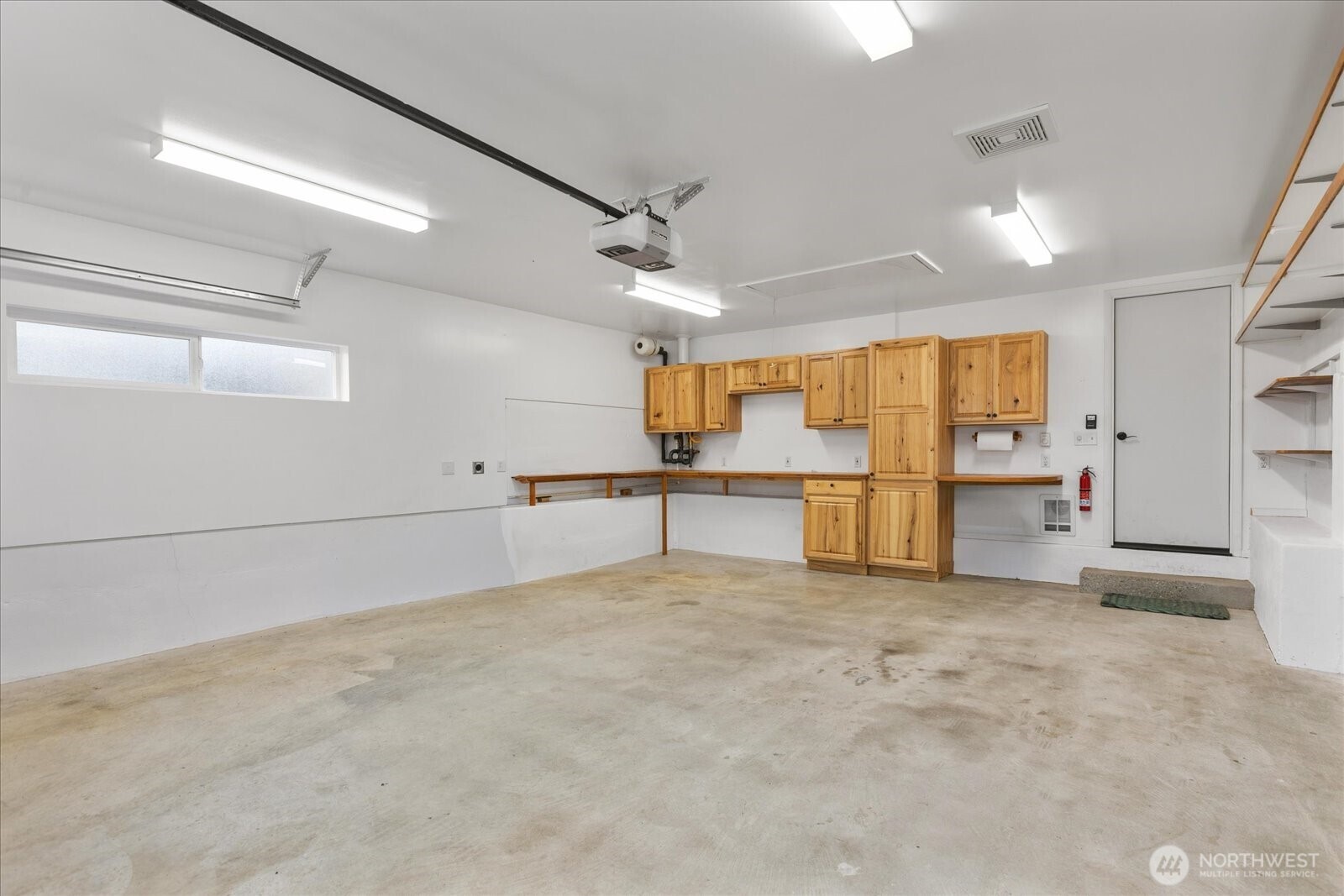 Bellevue, Washington, 98008, United States, 3 Bedrooms Bedrooms, ,2 BathroomsBathrooms,Residential,Active,2037545