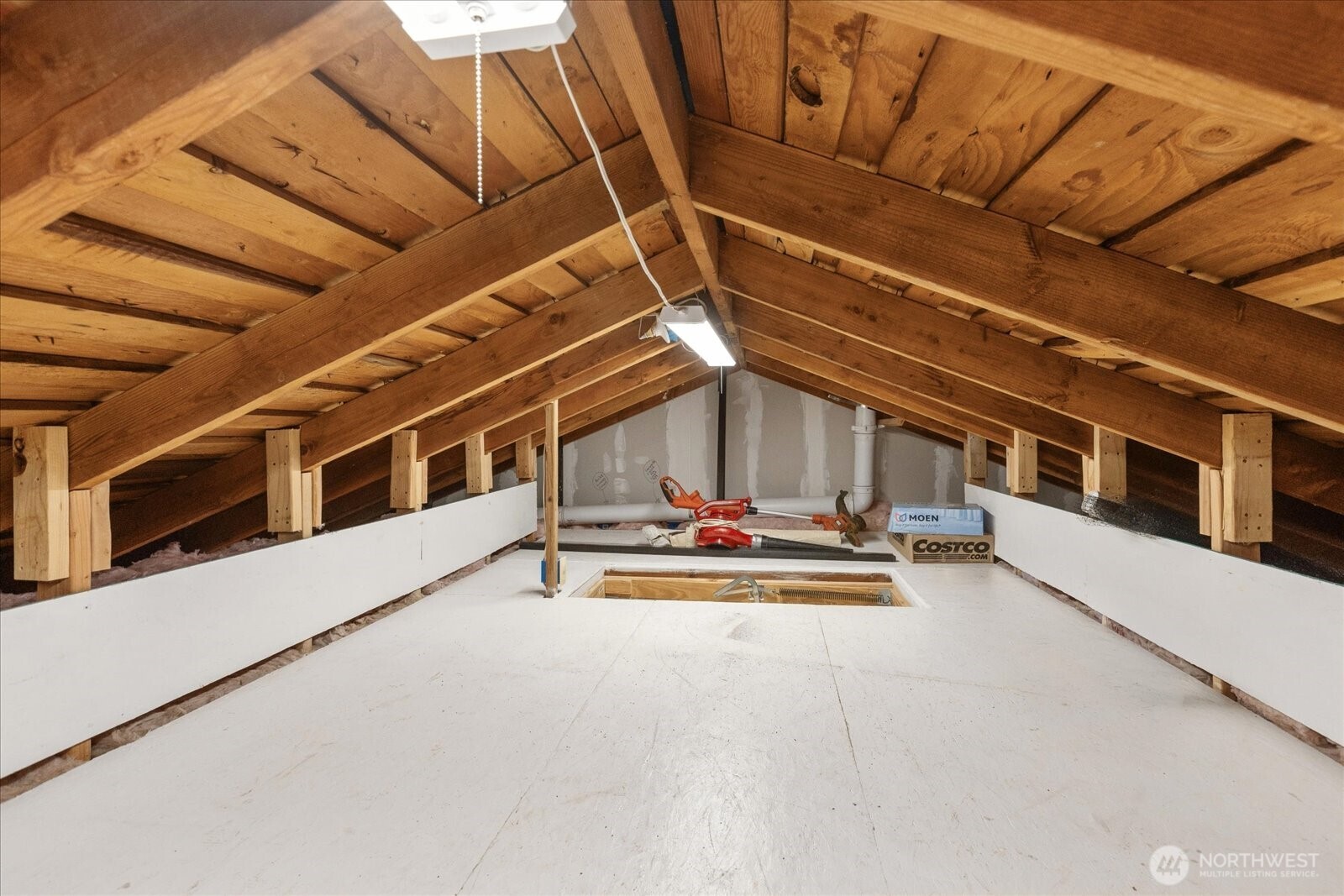 Bellevue, Washington, 98008, United States, 3 Bedrooms Bedrooms, ,2 BathroomsBathrooms,Residential,Active,2037545