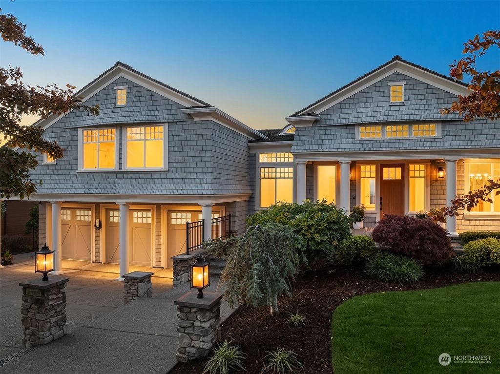 Photo of 3028 NE Harrison Drive, Issaquah, WA 98029 (MLS # 2320745)
