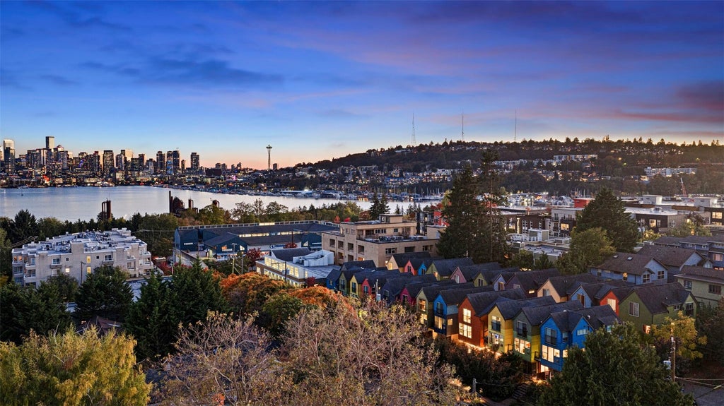 Photo of 3461 Meridian Avenue N, Seattle, WA 98103 (MLS # 2591601)