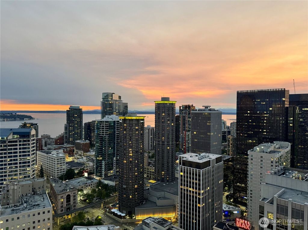 Photo of 737 Olive Way #3609, Seattle, WA 98101 (MLS # 2424696)