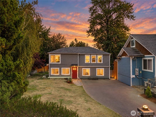 10808 53RD AVE S, SEATTLE, WA 98178 - Image b6a73cf7edf5b3c1abf56ae2f1e814ce/4138038240