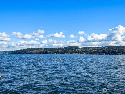 Photo of 11262 Riviera Place NE, Seattle, WA 98125 (MLS # 2576804)