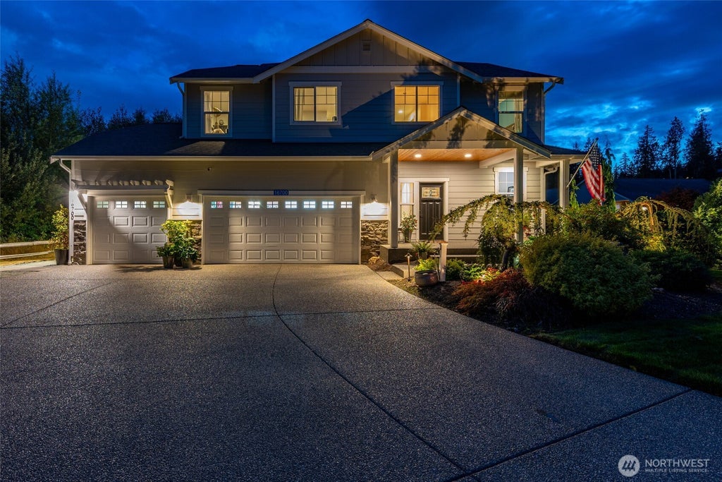 Photo of 16700 Frazier Heights Place, Burlington, WA 98233 (MLS # 2575620)