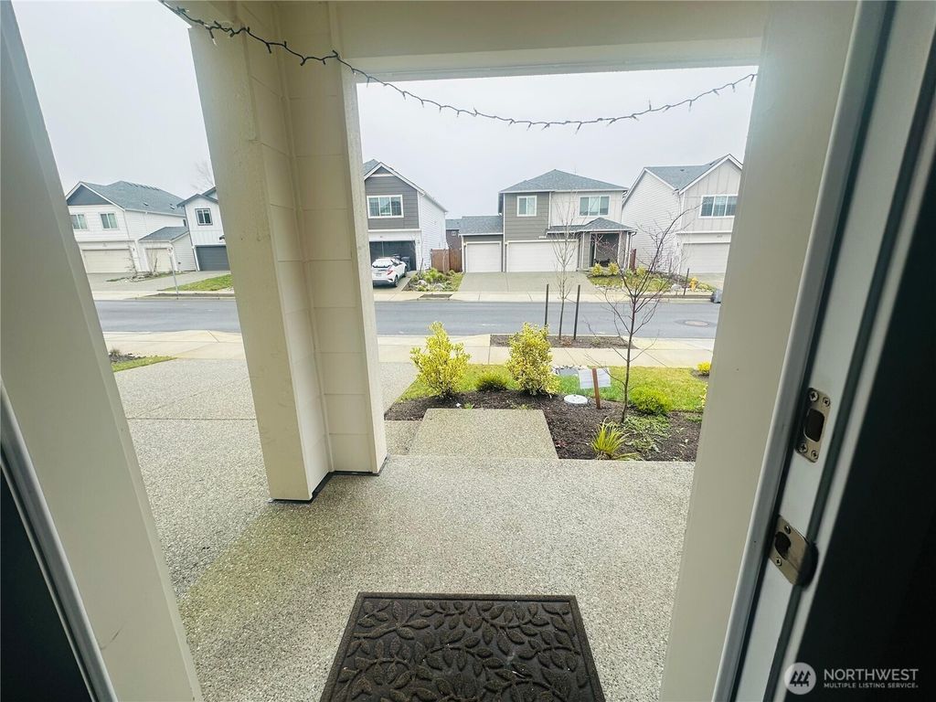 Photo of 8812 53rd Place NE Pl, Marysville, WA 98270 (MLS # 2514131)