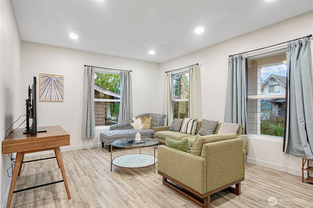 Photo of 3212 35th Avenue S, Seattle, WA 98144 (MLS # 2468975)