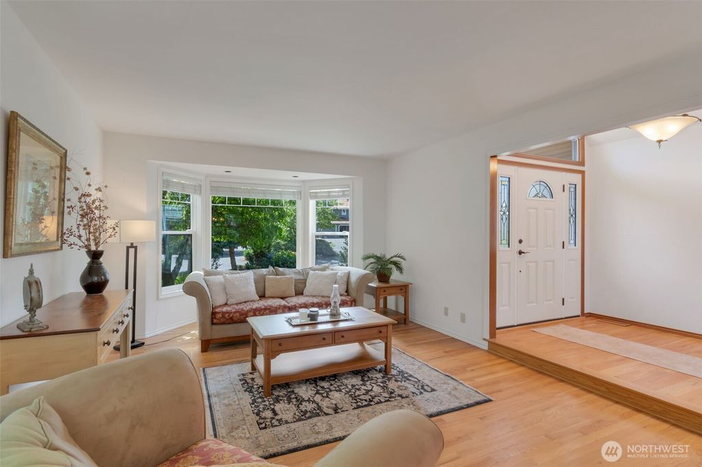 Photo of 12112 NE 165th Place, Bothell, WA 98011 (MLS # 2407705)