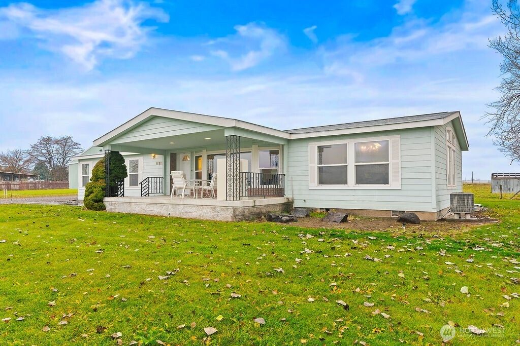 Photo of 163106 W North River Road, Prosser, WA 99350 (MLS # 2459142)