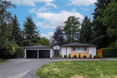 Photo of 7818 NE 124th Street, Kirkland, WA 98034 (MLS # 2526597)