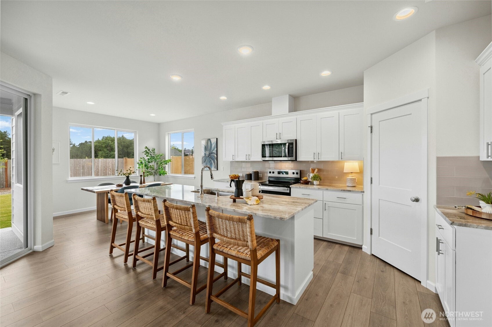 1806 148th Street S