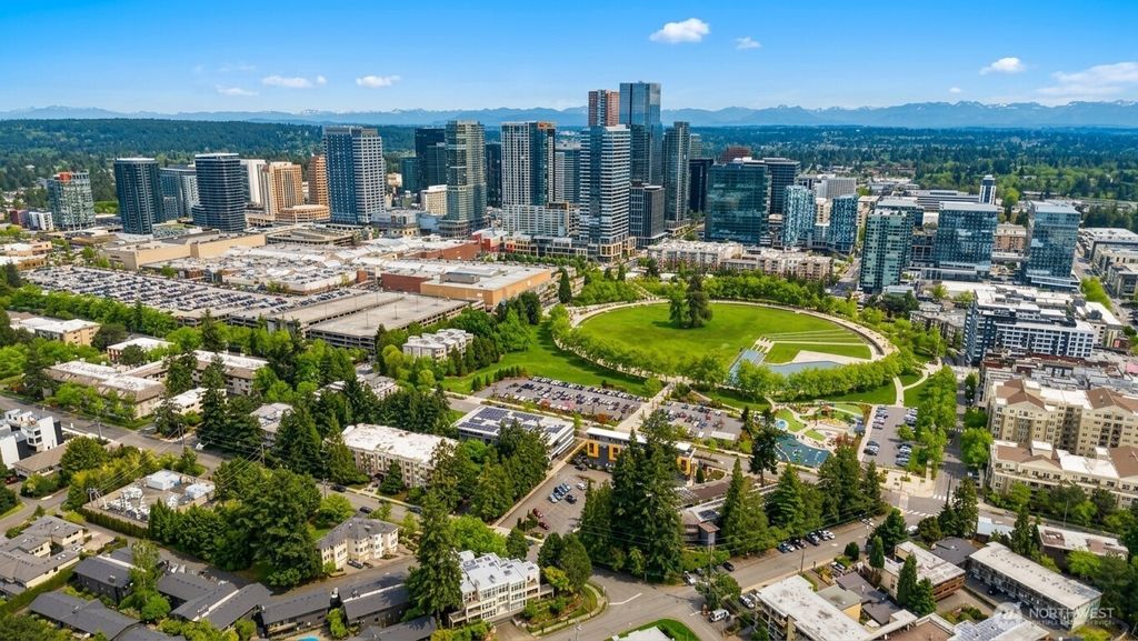 Photo of 101 99th Avenue NE #101, Bellevue, WA 98004 (MLS # 2521657)