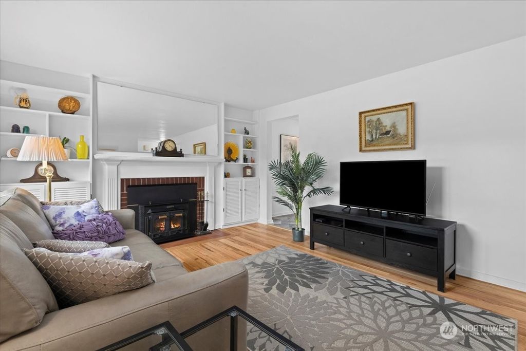 Photo of 4012 52nd Avenue SW, Seattle, WA 98116 (MLS # 2242648)