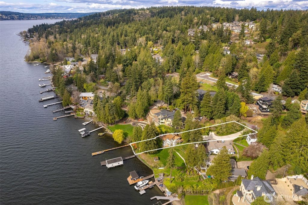 Photo of 11625 Holmes Point Drive NE, Kirkland, WA 98034 (MLS # 2353868)