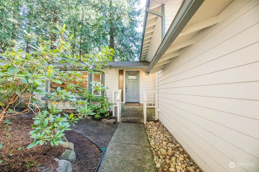 Photo of 16218 195th Place NE, Woodinville, WA 98077 (MLS # 2209504)