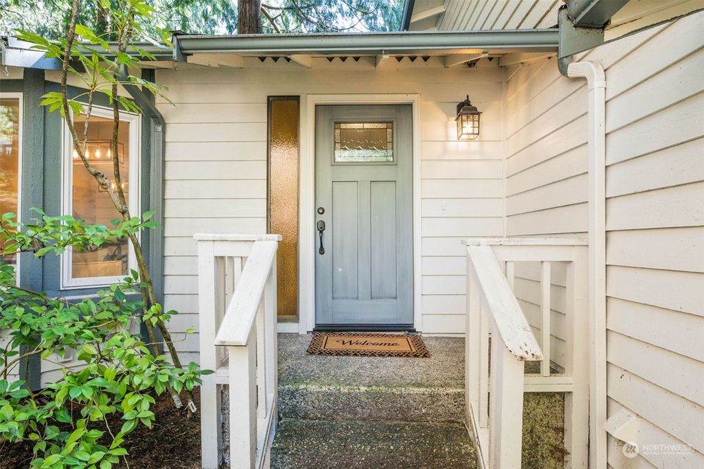 Photo of 16218 195th Place NE, Woodinville, WA 98077 (MLS # 2209504)