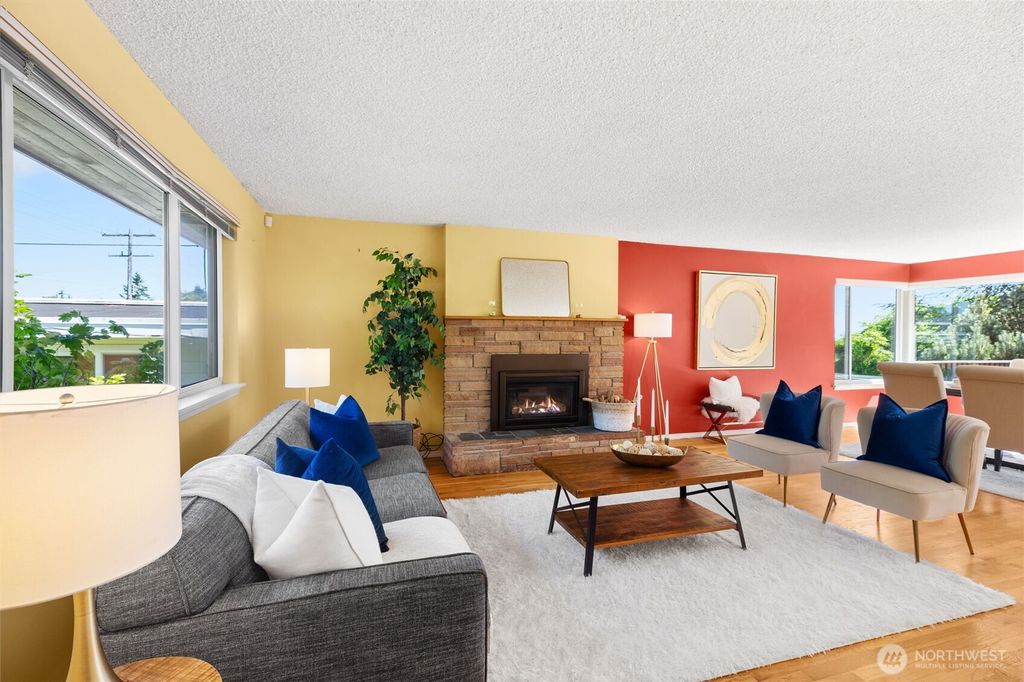 Photo of 8438 7th Avenue SW, Seattle, WA 98106 (MLS # 2386761)