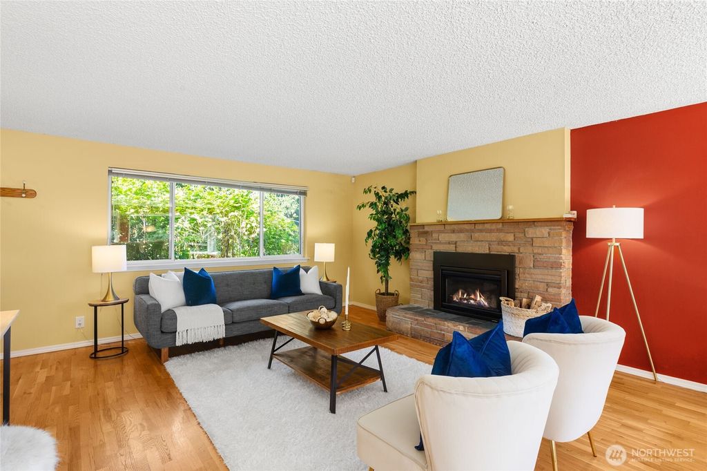 Photo of 8438 7th Avenue SW, Seattle, WA 98106 (MLS # 2386761)