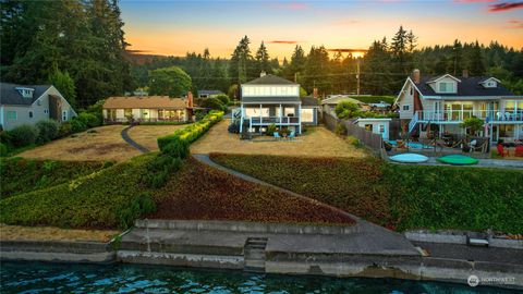 A home in Bremerton