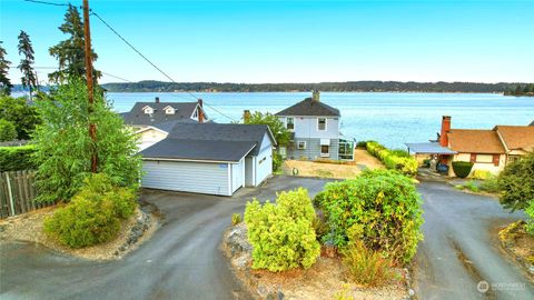 A home in Bremerton