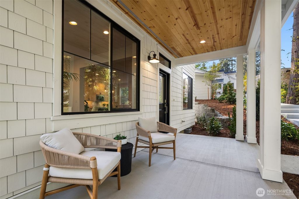 Photo of 11178 (HS 25) NE 134th Court NE, Redmond, WA 98052 (MLS # 2447279)