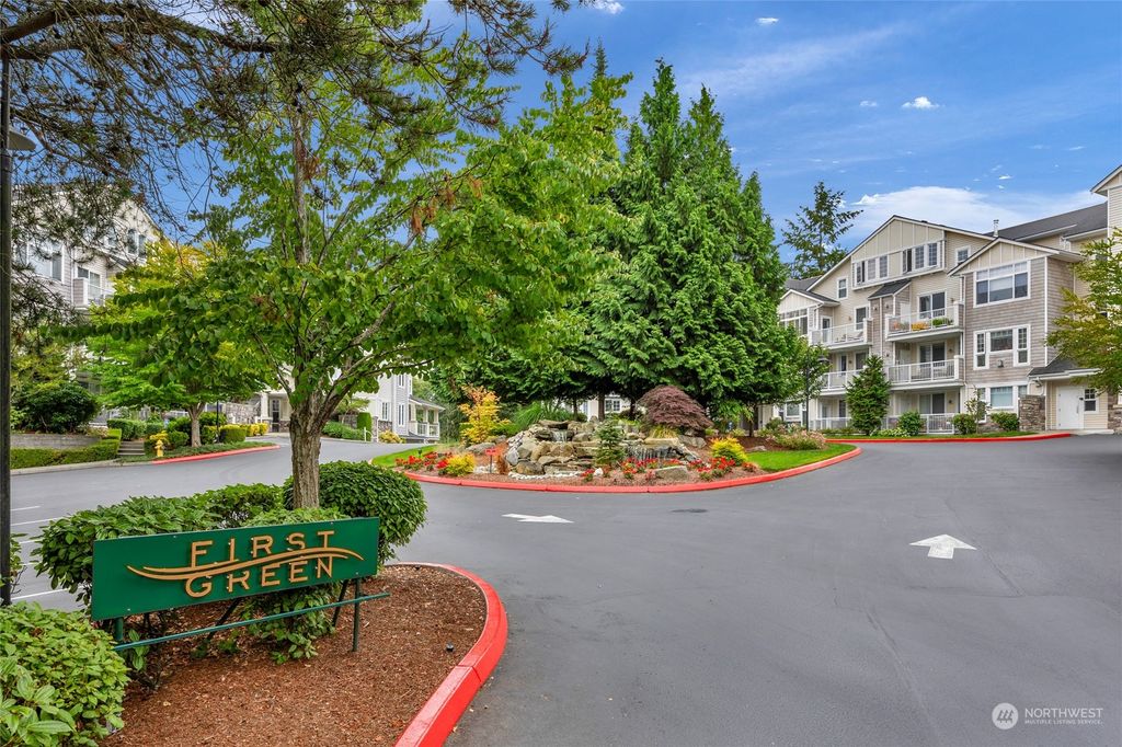 Photo of 5600 Harbour Pointe Blvd Blvd #2-305, Mukilteo, WA 98275 (MLS # 2268227)