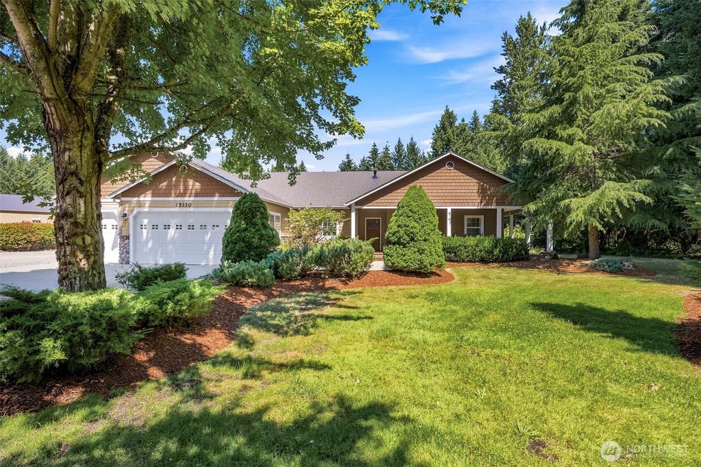 Photo of 15330 159th Lane SE, Yelm, WA 98597 (MLS # 2550858)
