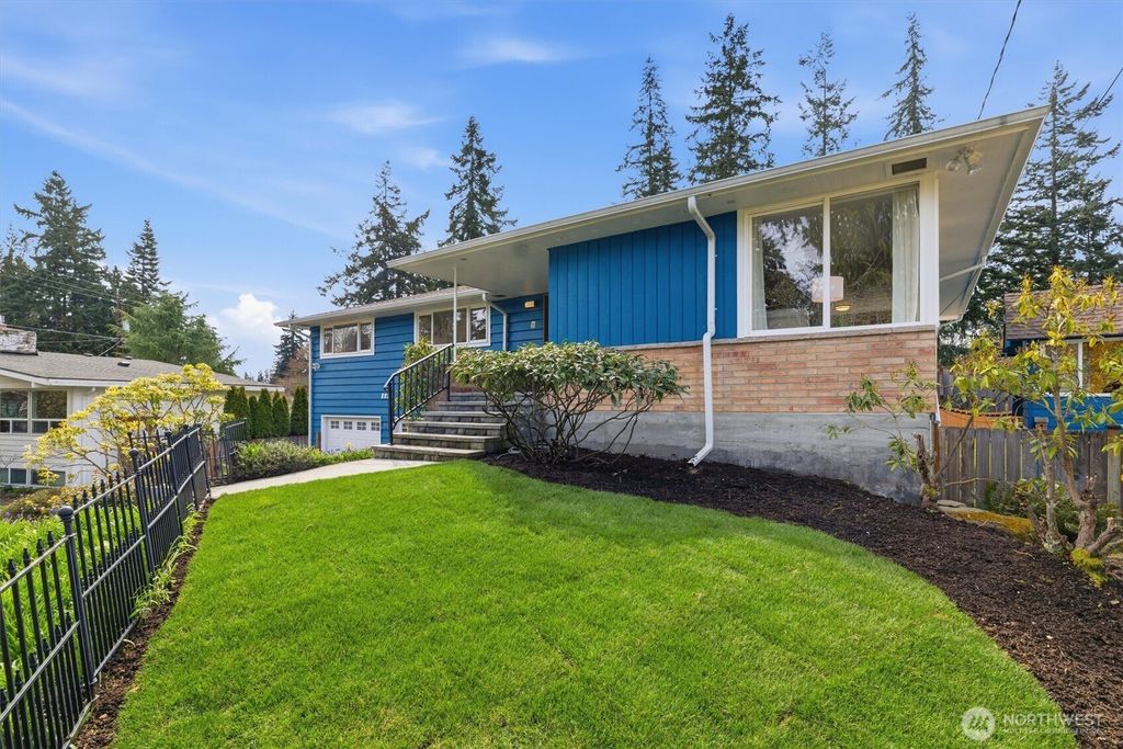 Photo of 111 NW 180th Street, Shoreline, WA 98177 (MLS # 2499785)