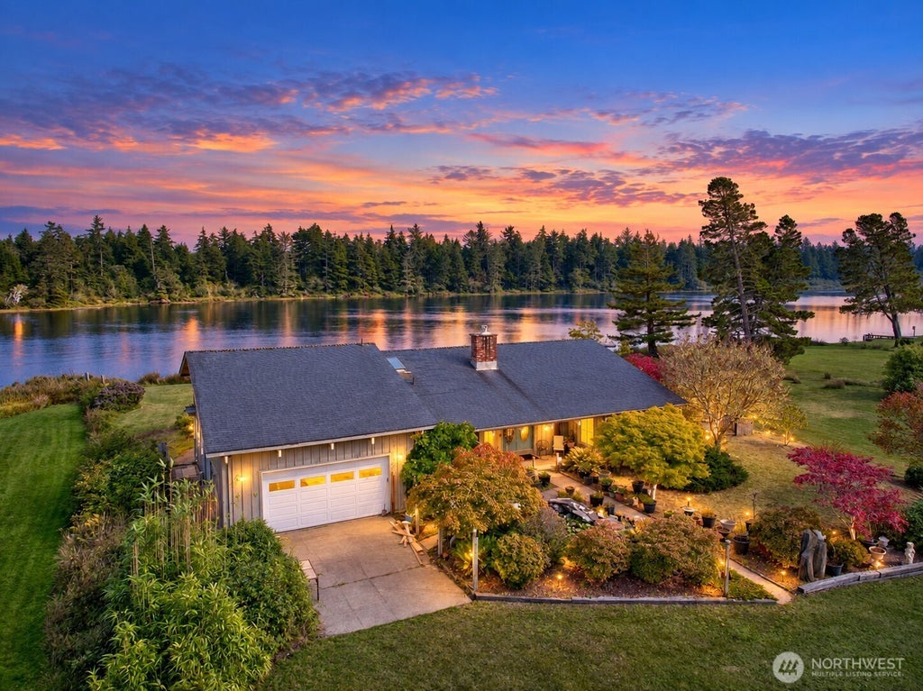 Photo of 2210 177th Lane, Long Beach, WA 98631 (MLS # 2578931)