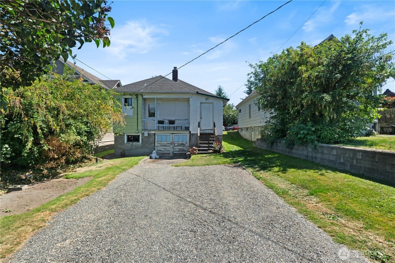 1413 N Garden