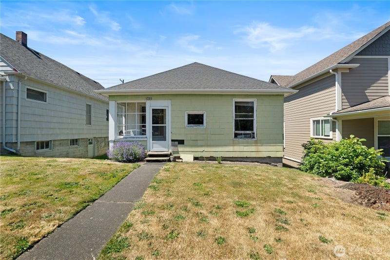 1413 N Garden