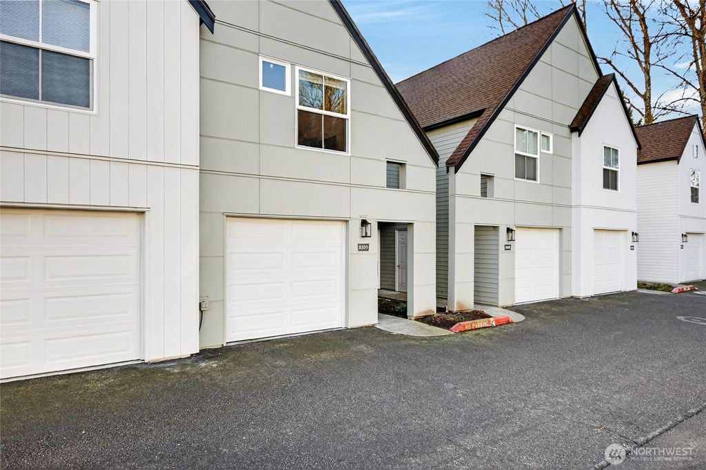 Photo of 6615 S 239th Place #R109, Kent, WA 98032 (MLS # 2480604)