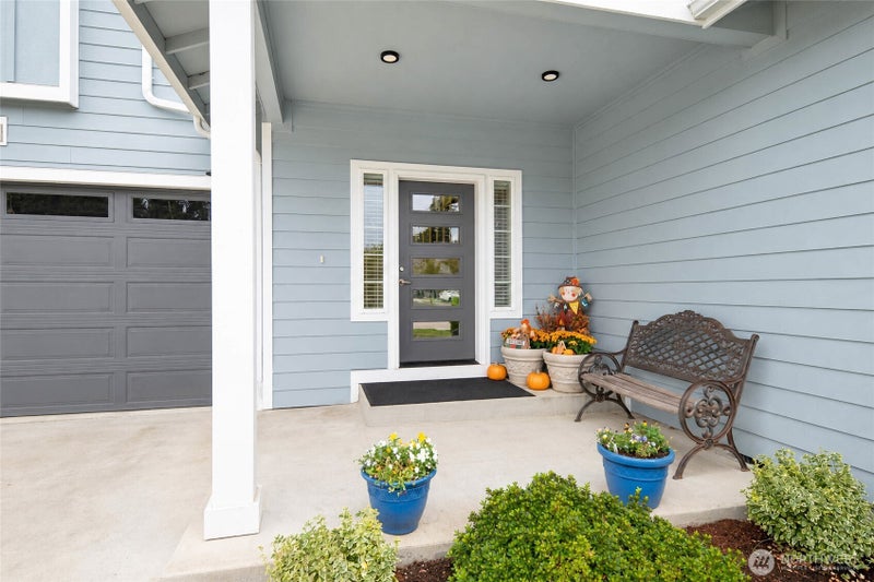 8599 Kimmie Loop SW