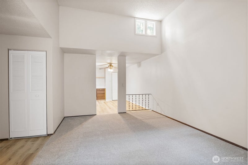 4308 NE Sunset Boulevard T2