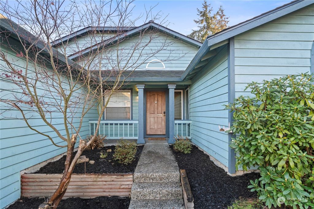 Photo of 6702 72nd Street NE, Marysville, WA 98270 (MLS # 2327810)